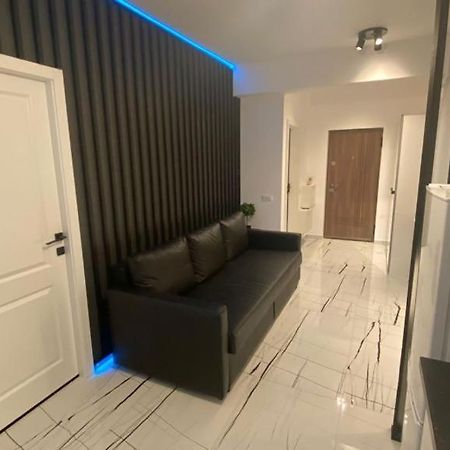 Q Luxury Apartment - Palas Center 이아시 외부 사진